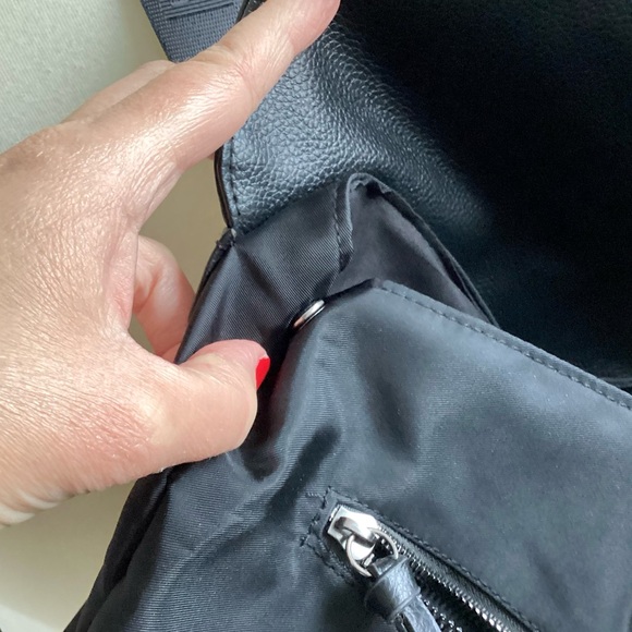 \Botkier\ Essentials Backpack - Picture 9 of 16